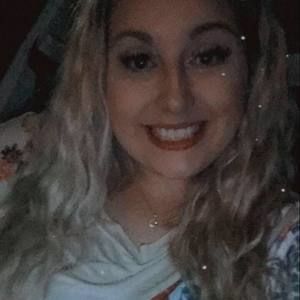 Meet your Posher, Linzee